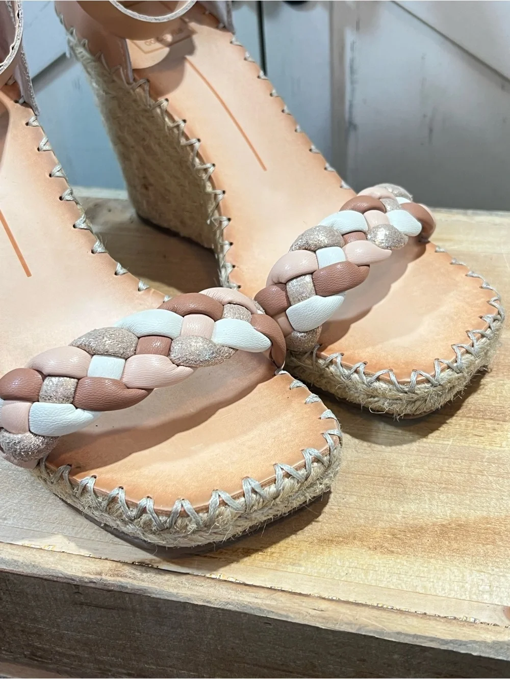 Dolce Vita Nilton Tan Leather Wedge Sandals Espadrille Ankle Straps Women size 9